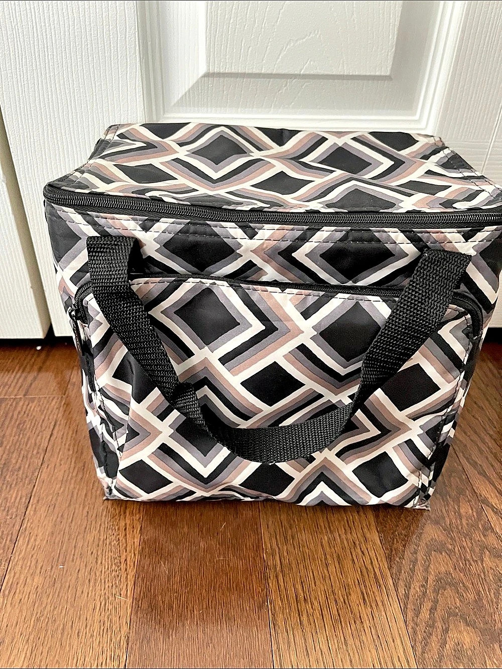 Thirty-One Around The Clock Thermal Insulated Tote Black & Pink